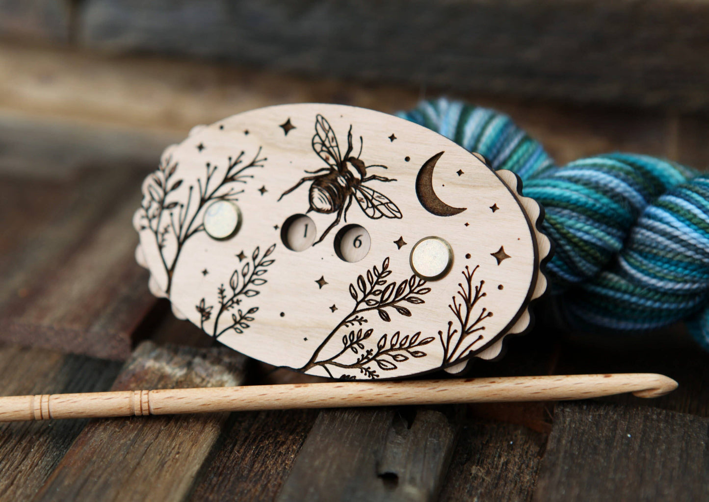 Bee-Themed Cherry Wood Knitting Row Counter