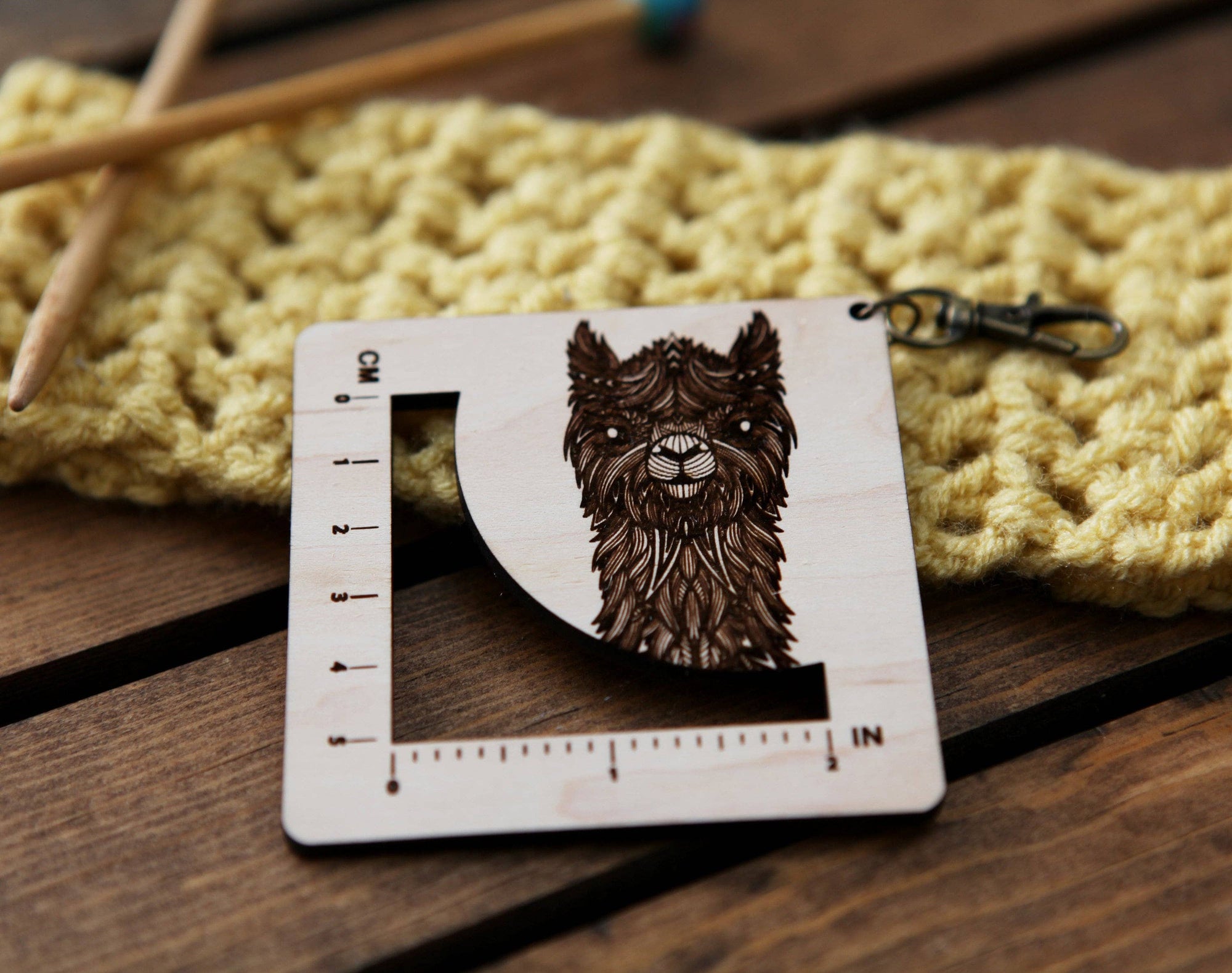 Alpaca Fiber Arts Swatch Ruler, Maple &amp; Bronze Clasp