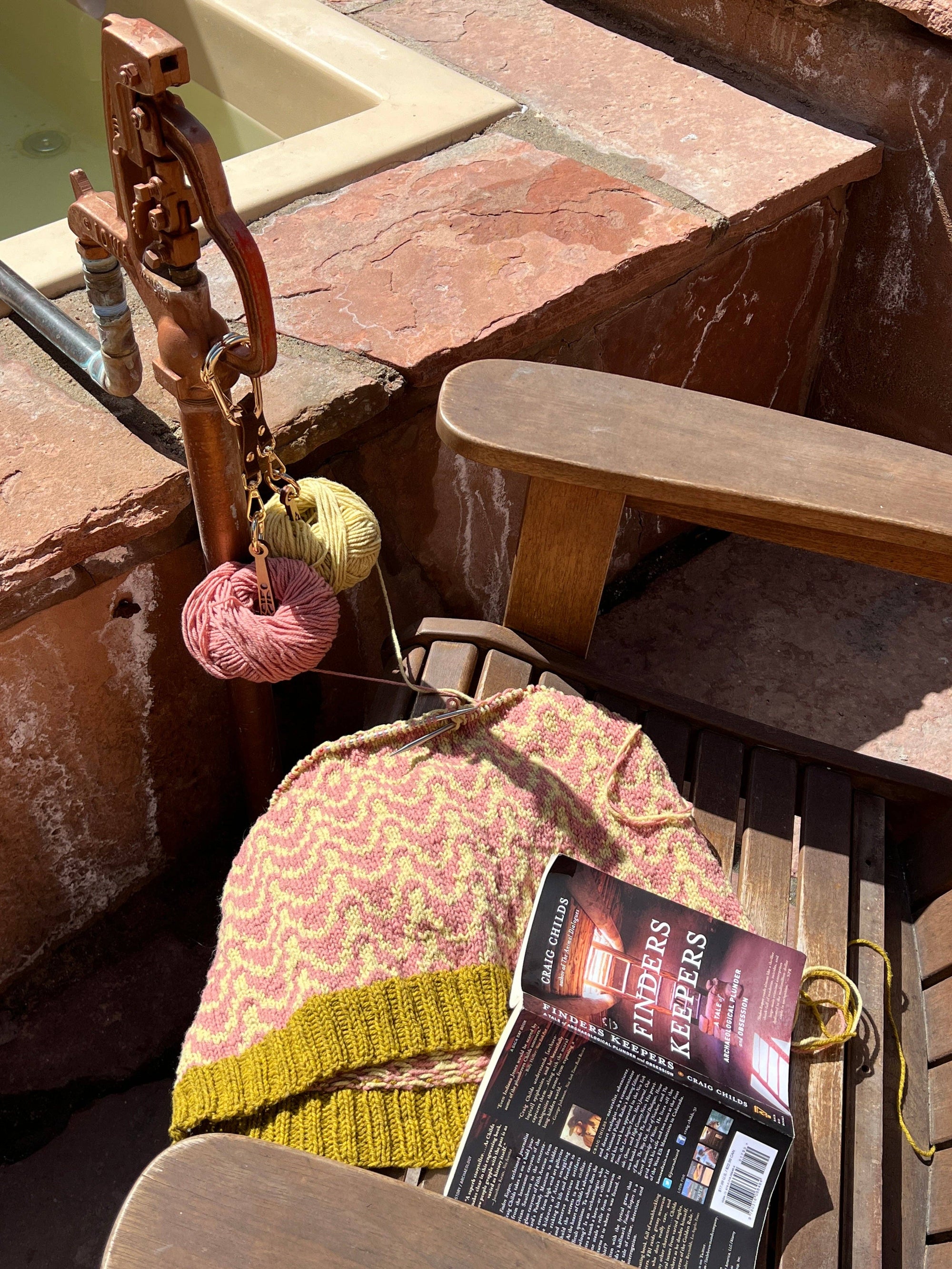 Minder Clip Lemonwood