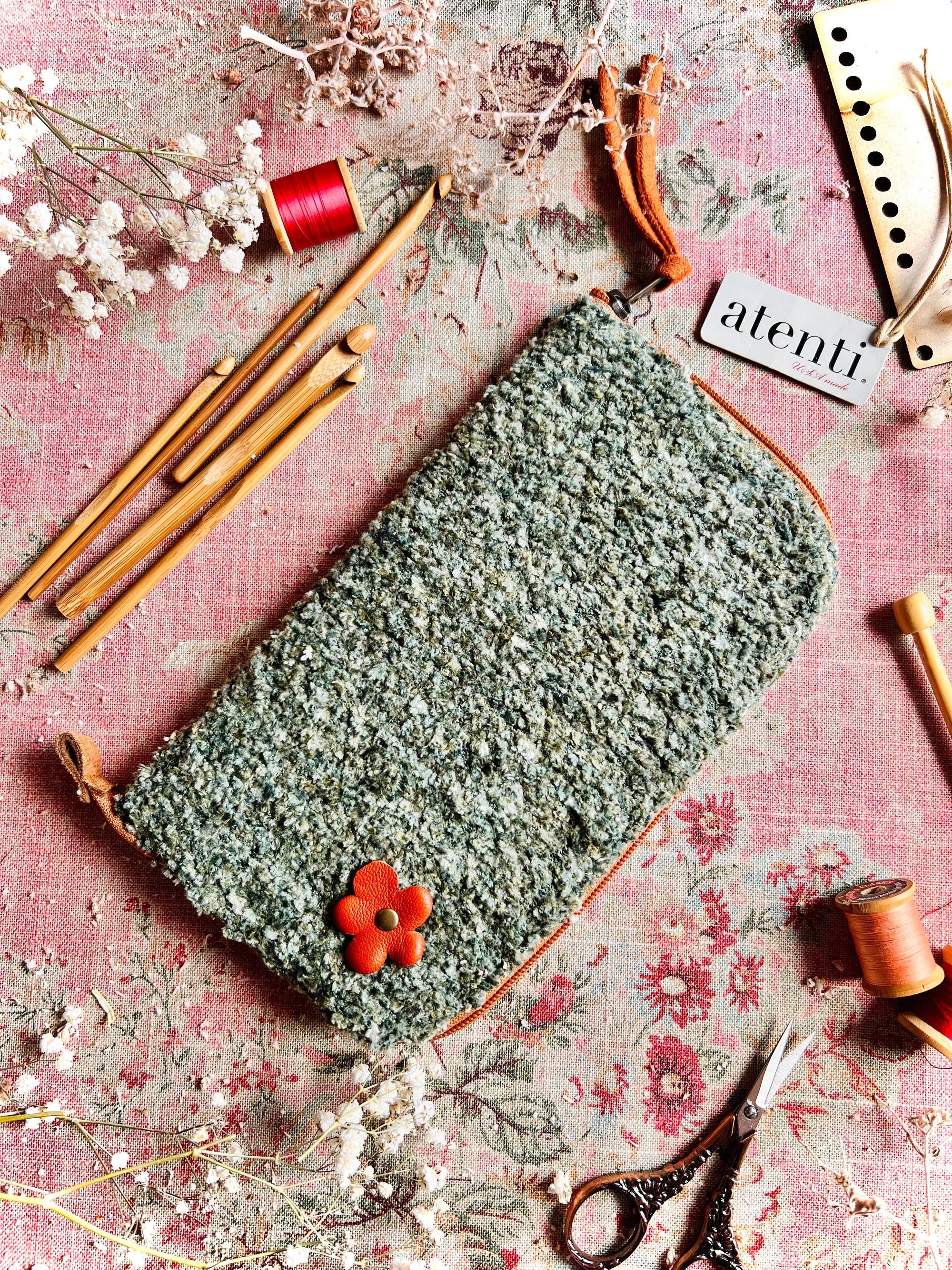 Atenti - Knotty Needles and Tools Case