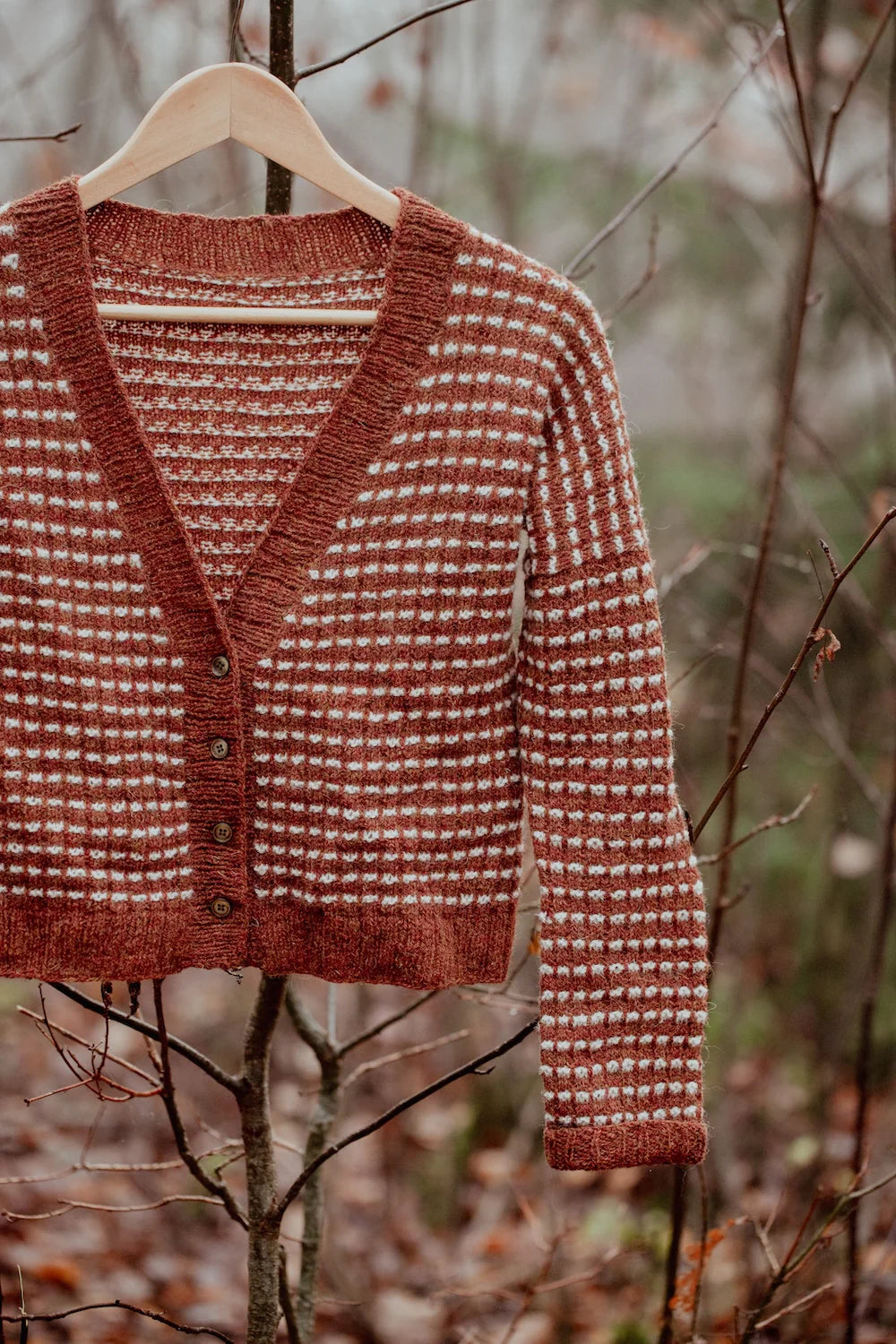 The Island and the Forest: A Knitted Correspondance