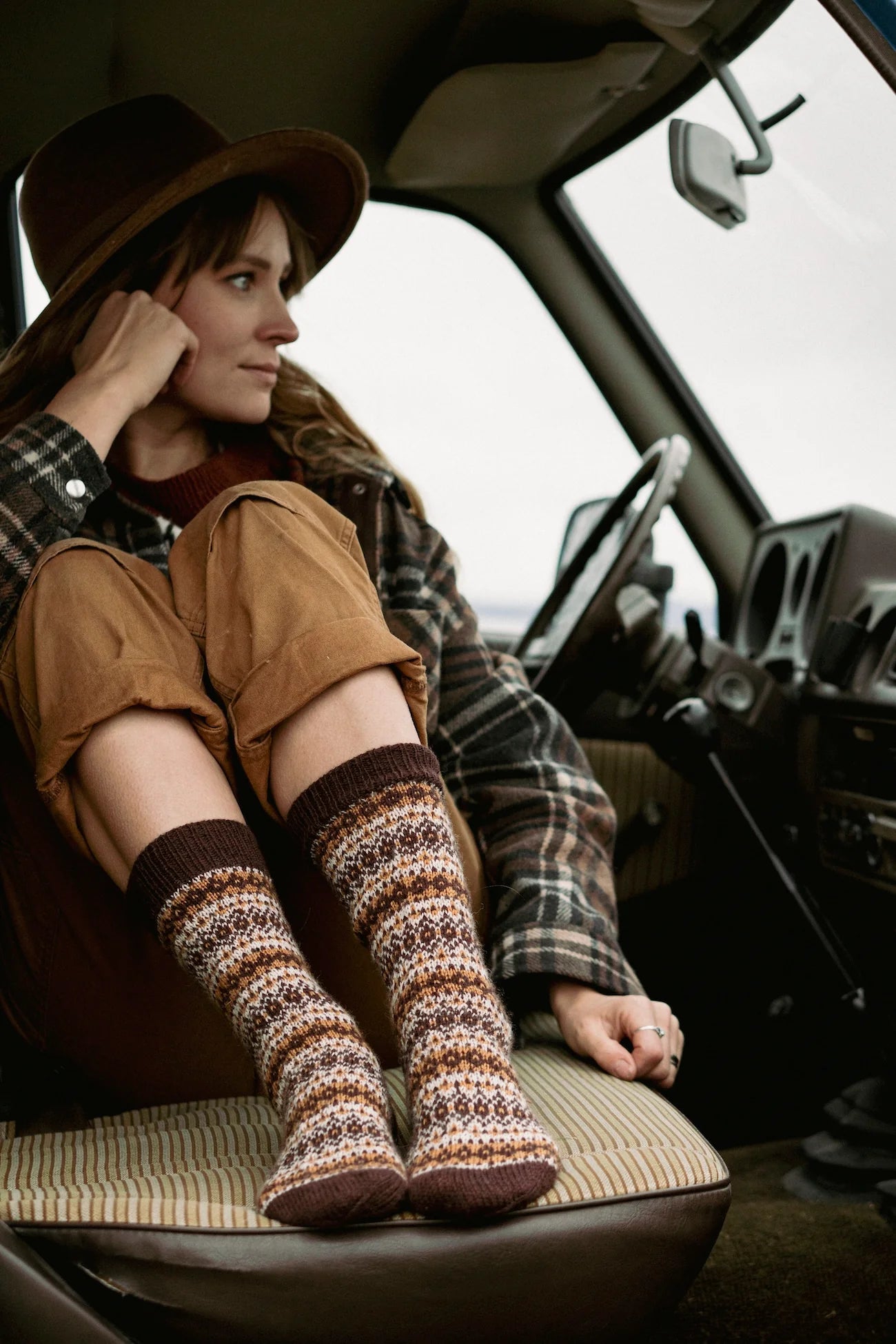 Unfolding Landscapes: 17 Knits for the Road