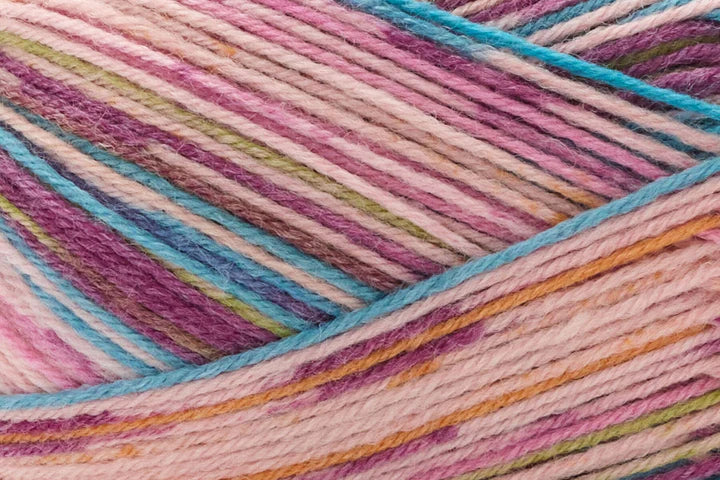 Universal Yarn Saunter