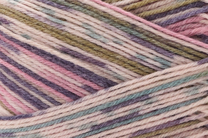 Universal Yarn Saunter